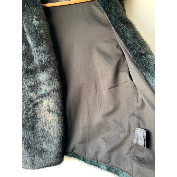 Small, Club Monaco, teal green faux fur vest - Picture 12 of 12